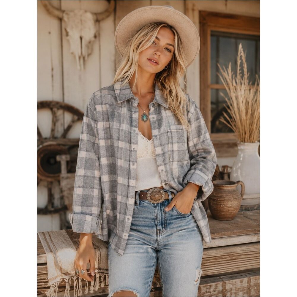 Express Utility Jacket in Gray and White